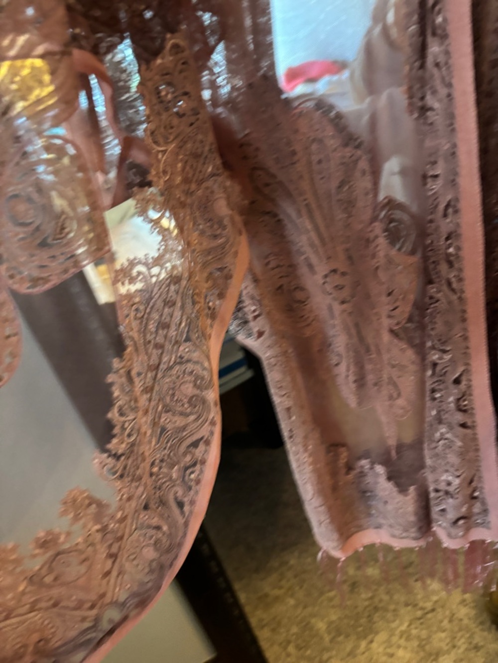 David and Young Sheer Paisley Fringe Kimono in Mauve - Picture 6 of 7
